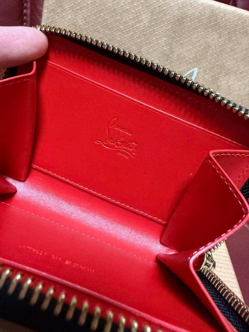 【正規品・箱付き】美品 クリスチャン ルブタン パネトーネ ケース