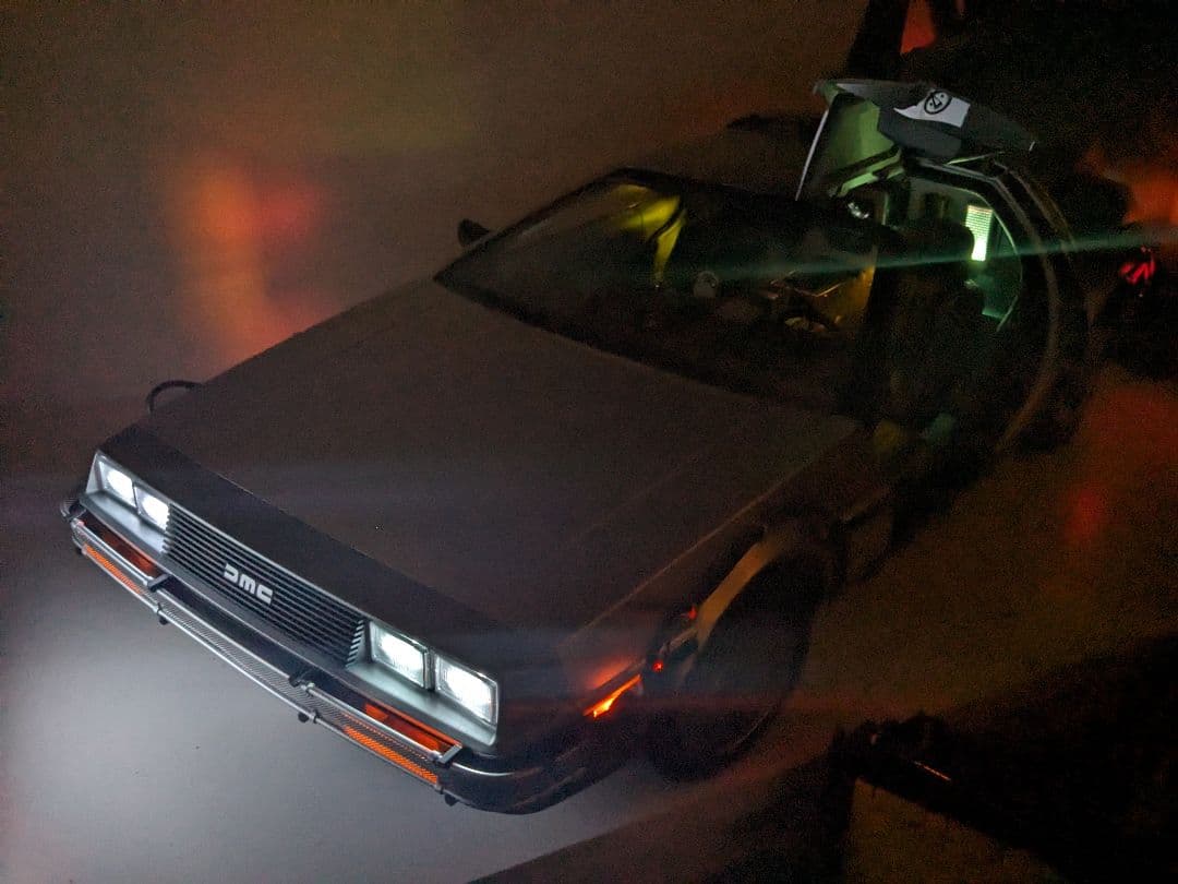 バックトゥーザフューチャー2 　1/6 デロリアン