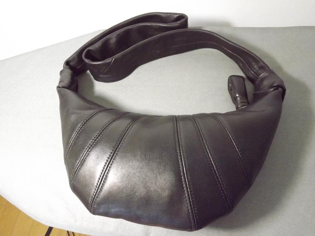 美品 Lemaire（ルメール）スペイン製 レザーバッグ