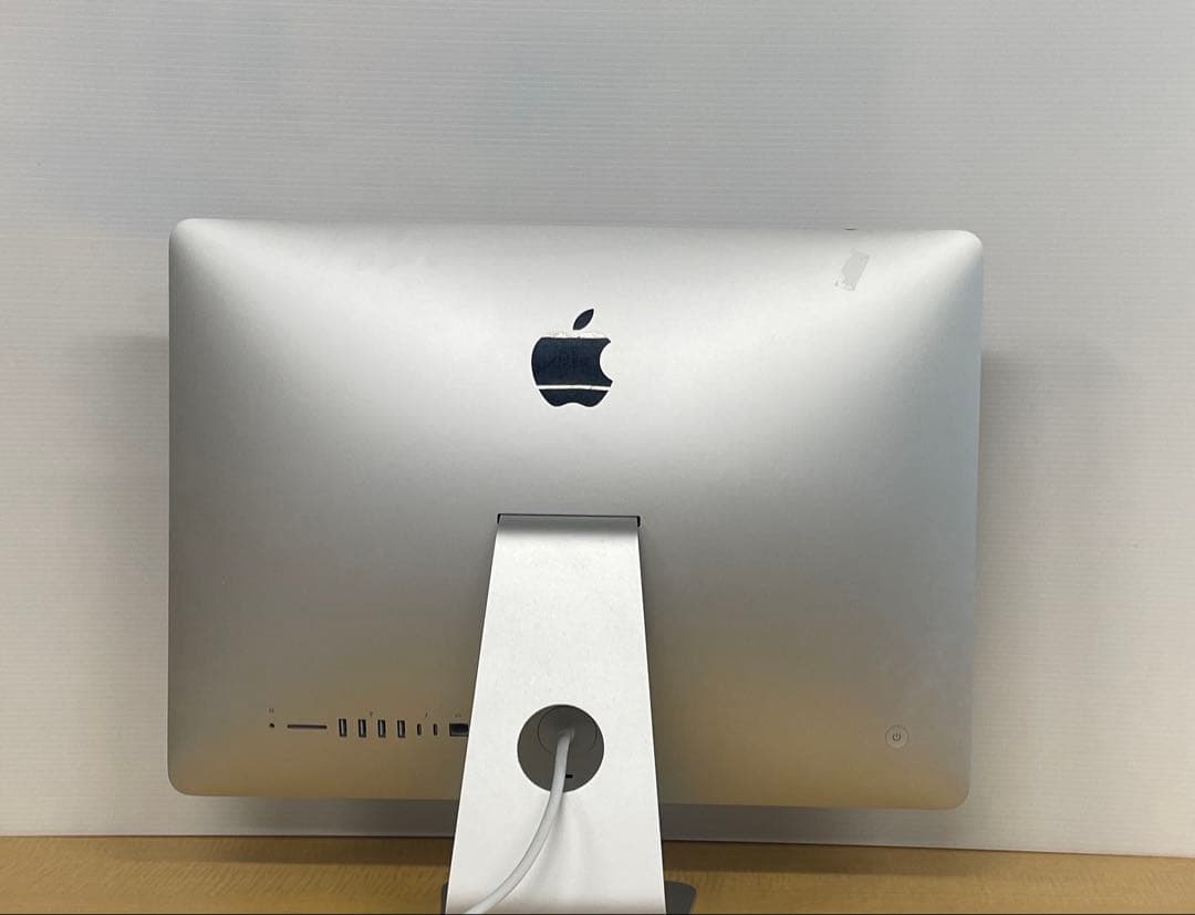 Apple iMac 21.5インチ 2017年　A1418（OS起動しない）