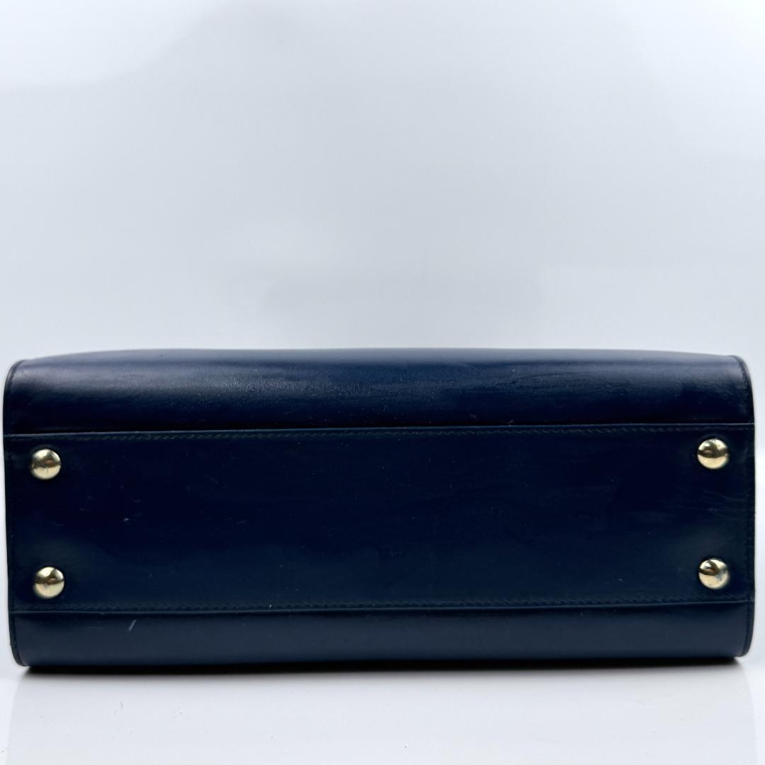 Ferragamo ジュリエット ハンドバッグ ロック クロシェット ネイビー