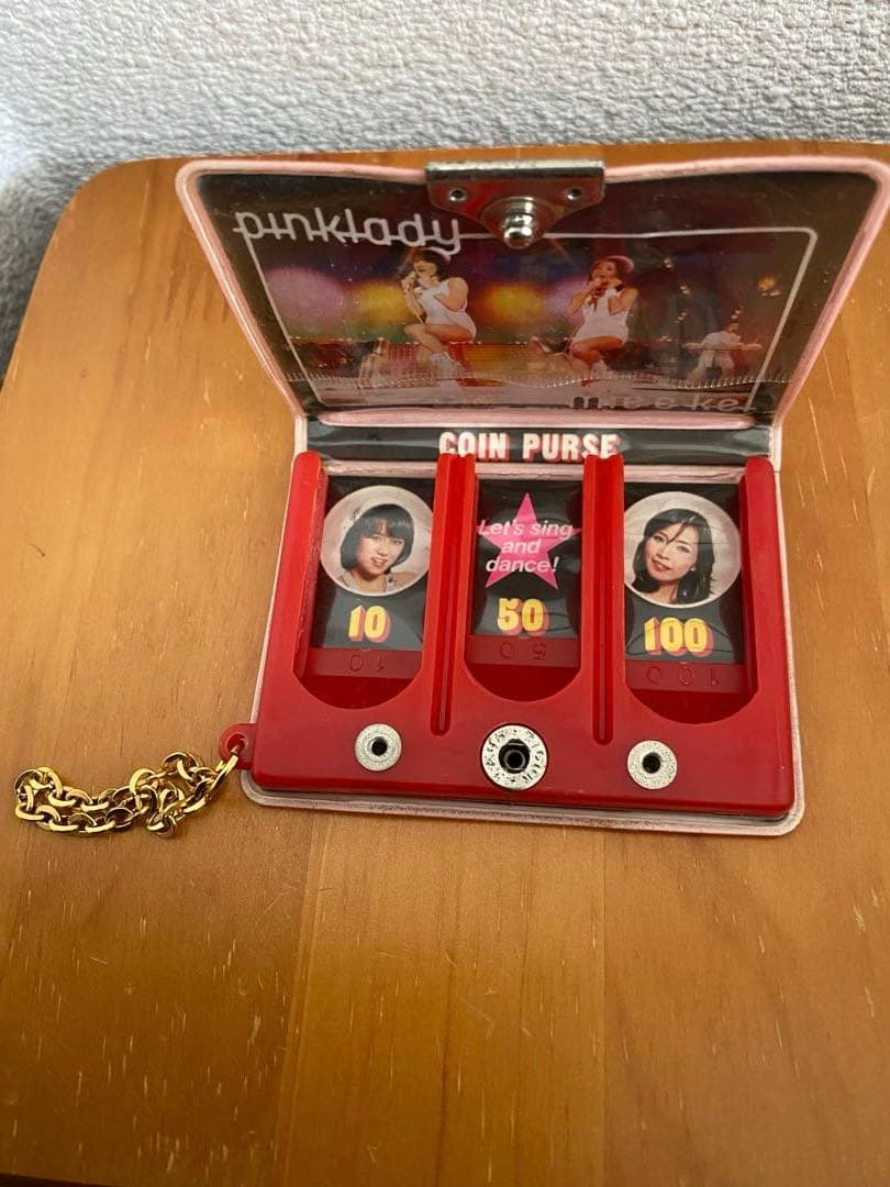 希少　昭和当時　日本製　ピンクレディー　パース　10円　50円　100円