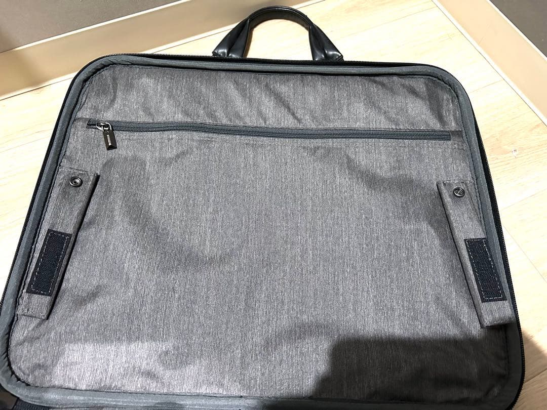 極美品サムソナイトキャリーバッグビジネススーツケース機内持ち込み可