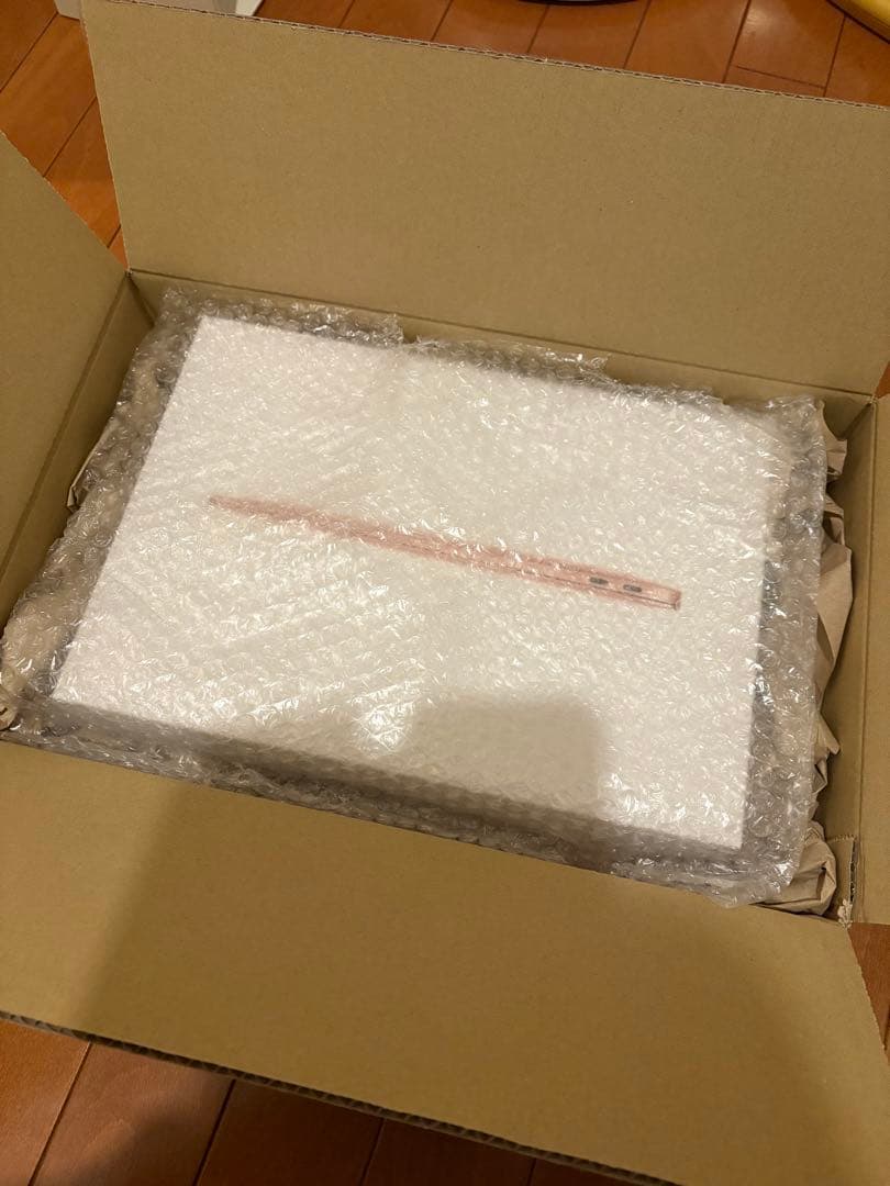 【美品/箱付き】MacBook Air 13-inch 2020 Gold