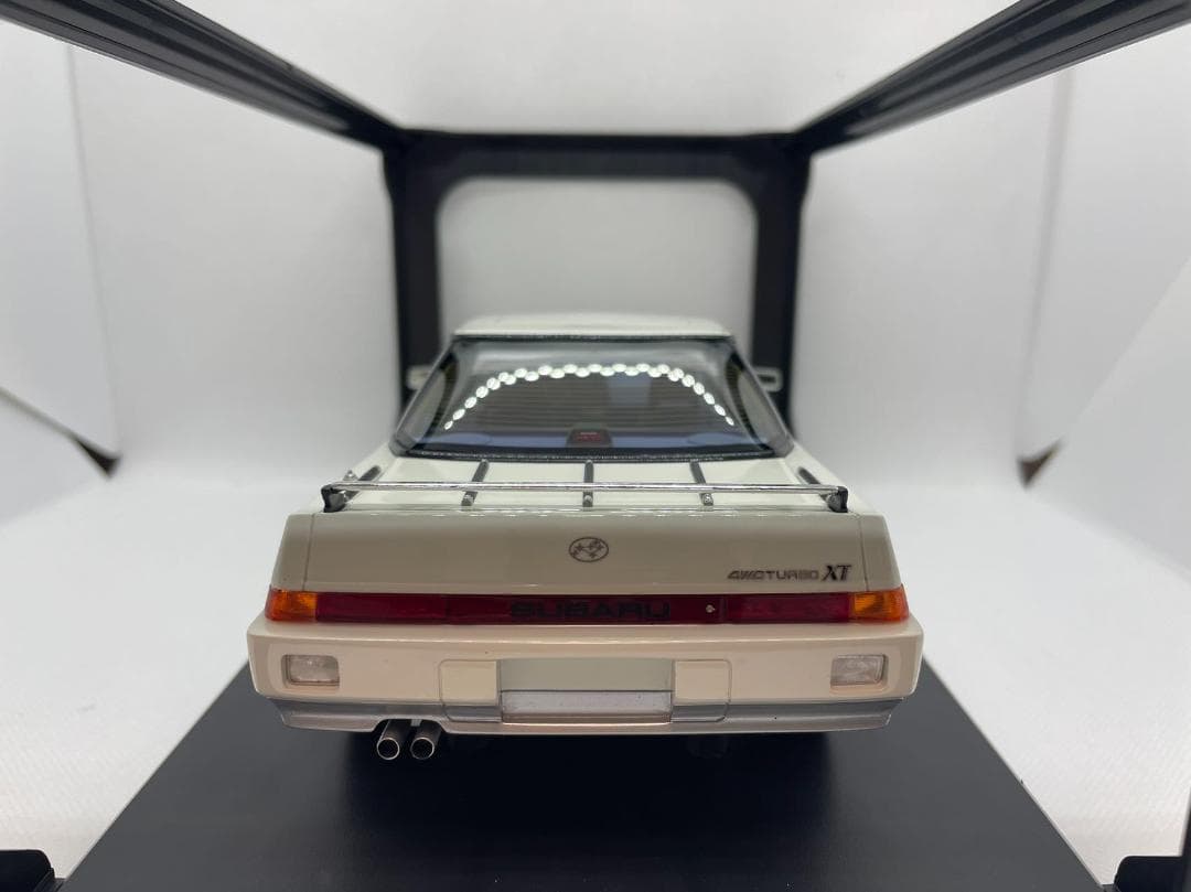 701-008 DNA 1/18 スバル XT 4WD Turbo ホワイト