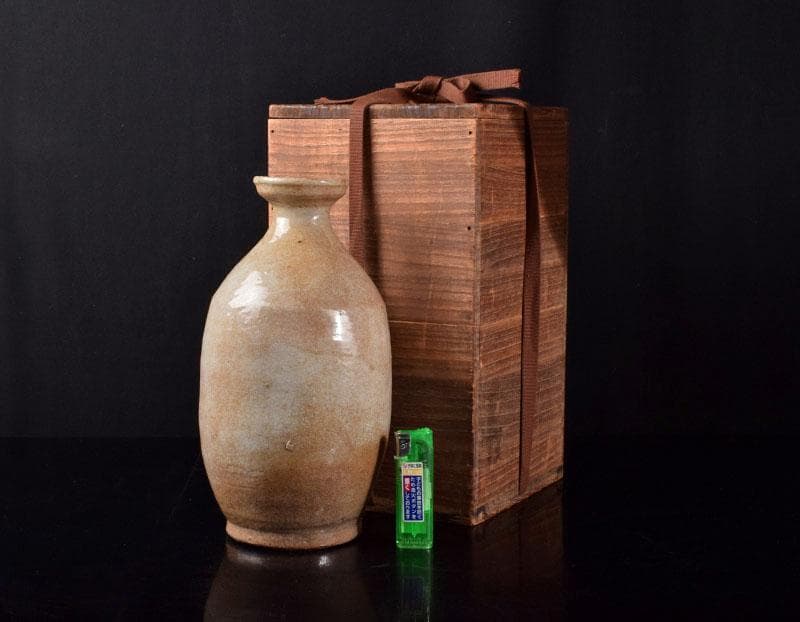 李朝　高麗白磁 　盤口瓶　徳利　時代箱付　V　R2178