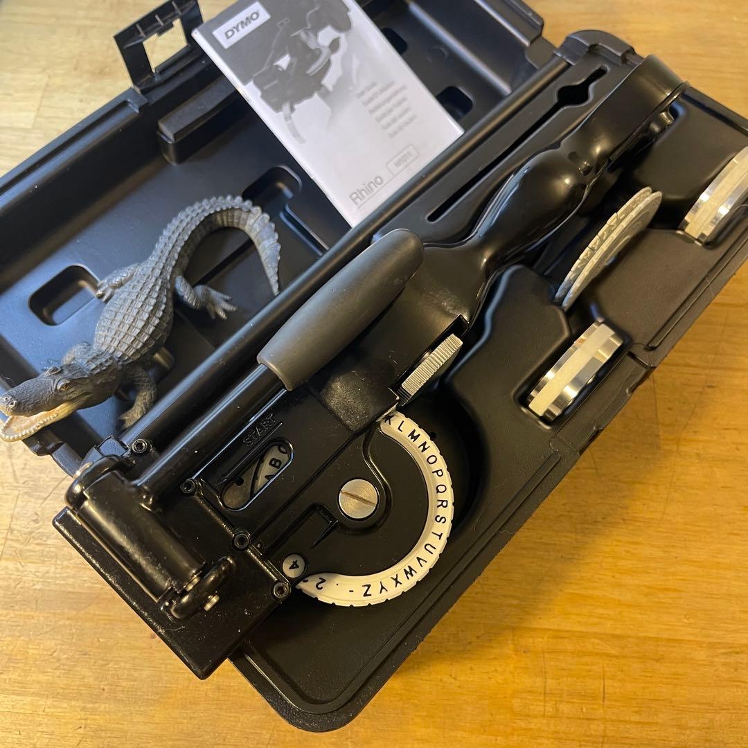 ■製品保証■【ほぼ新品】DYMO RHINO M1011ダイモ 185-7