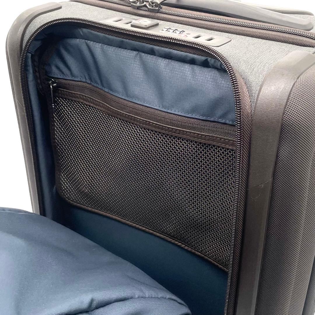 【極美品】トゥミ ALPHA3 インターナショナル デュアル アクセス 4輪