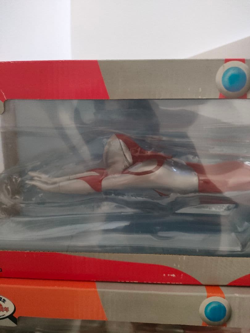 ウルトラマン 40周年記念モデル