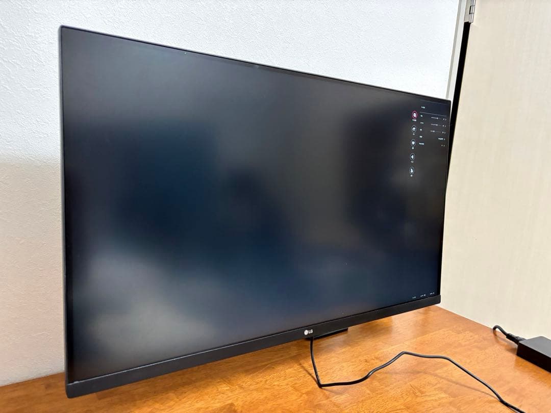 LG 31.5インチ♡エルゴノミクス スタンド モニター ディスプレイ