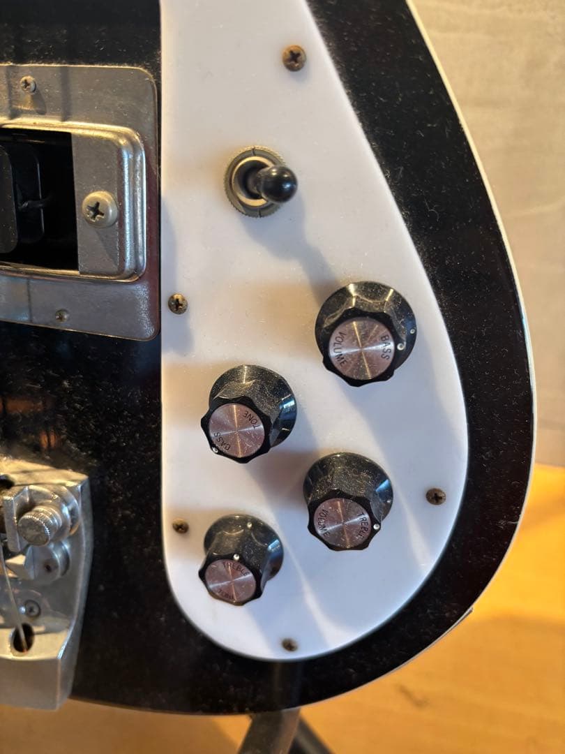 s*a様 FERNANDES RBー80 ジャパンヴィンテージ リッケンバッカー