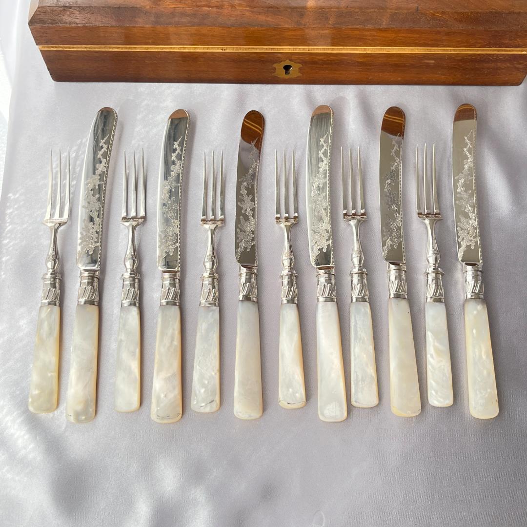 【英国】【白蝶貝】デザートセットナイフ/フォーク 12本 木製装飾ケース
