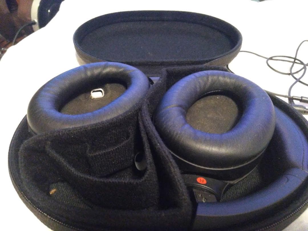 SONY　ワイヤレスノイズキャンセリングヘッドホン WH-1000XM4