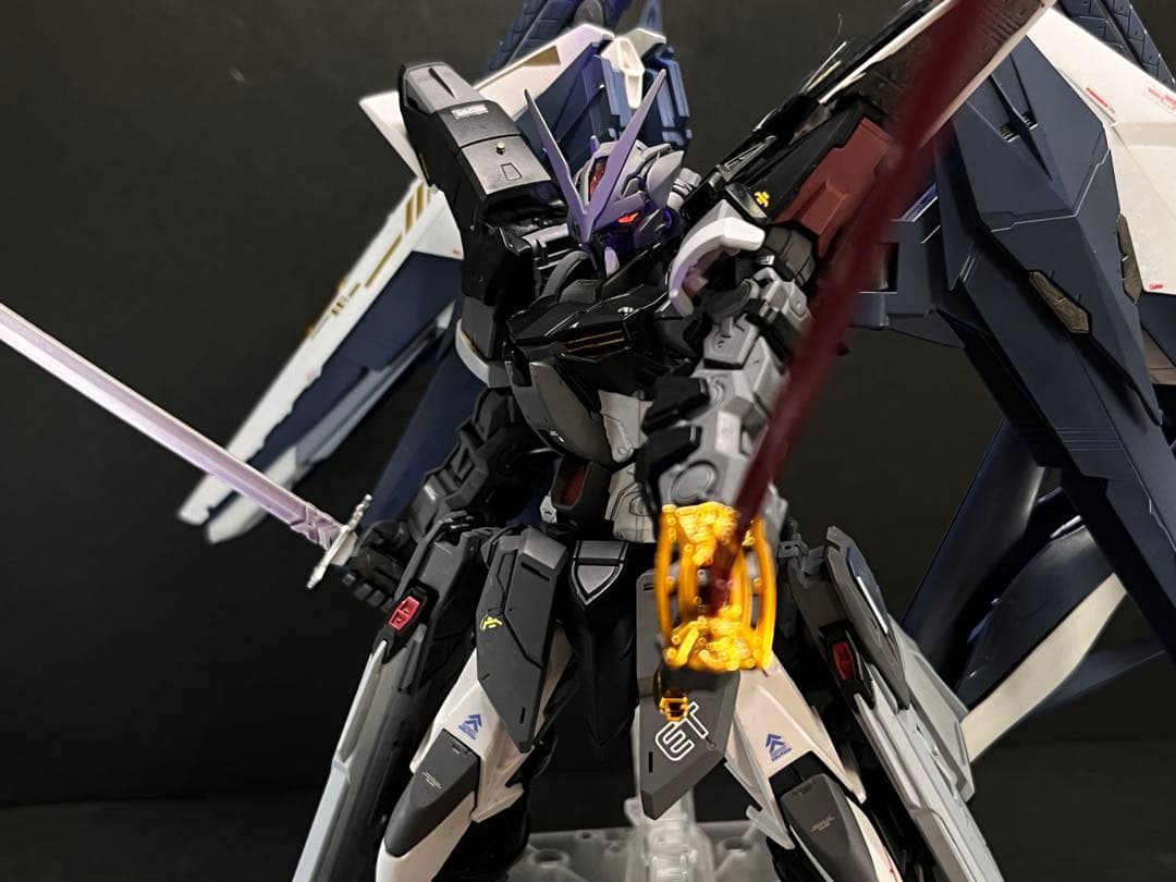 ガンプラ　全塗装完成品　MG ガンダムアストレイ