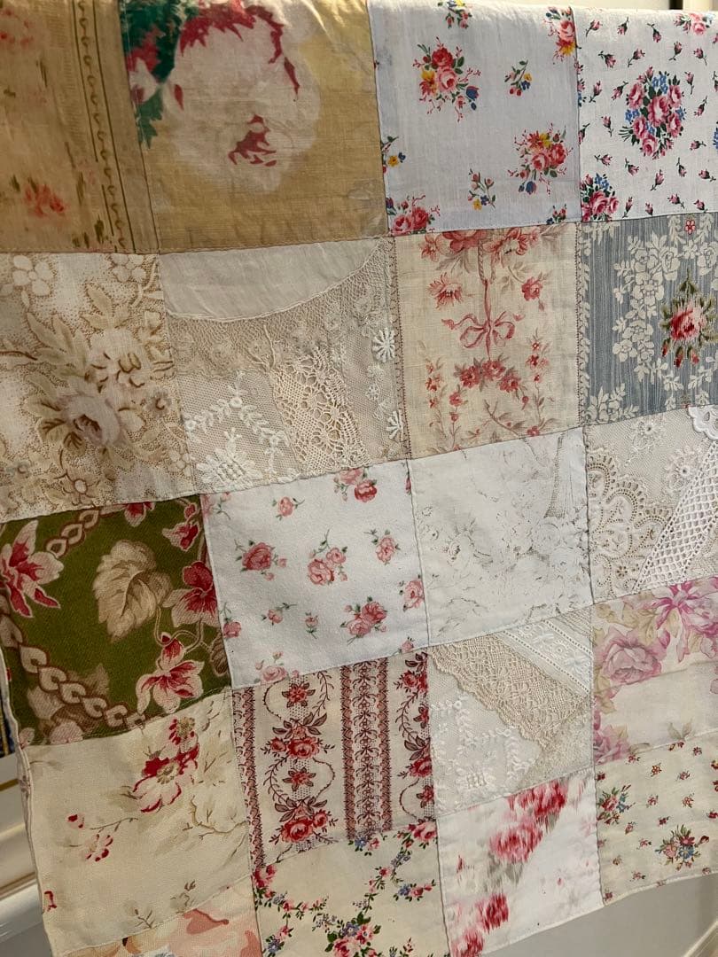 アンティークレース生地のクロス