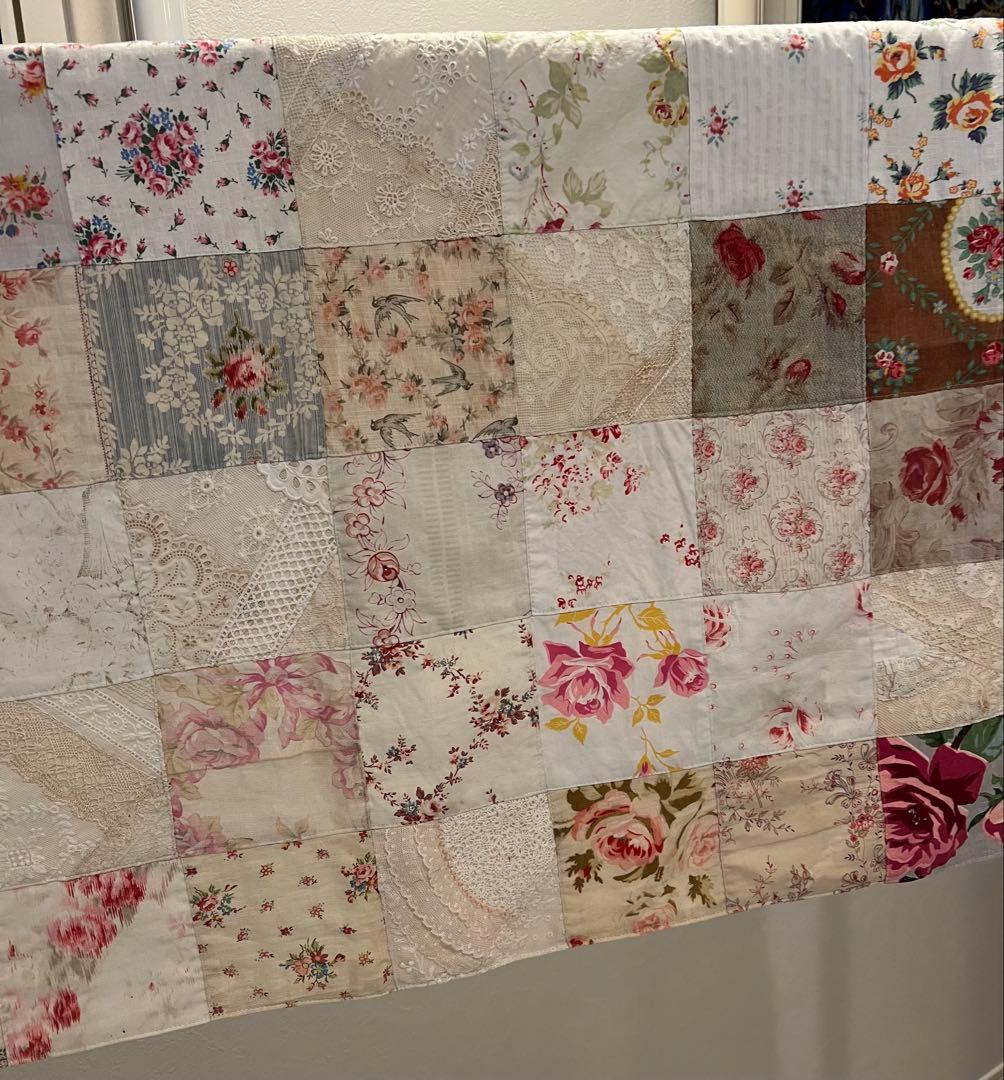 アンティークレース生地のクロス