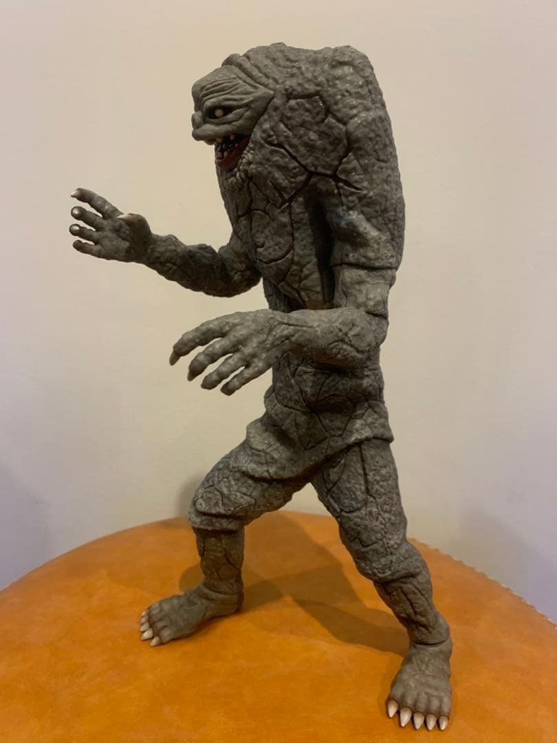 フィギュア 棲星怪獣 ジャミラ 1/6特撮シリーズ