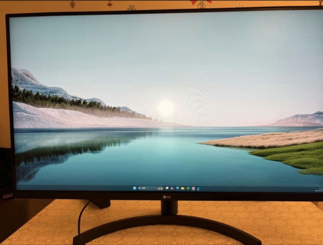 LG31.5インチモニター　32QN600 QHD