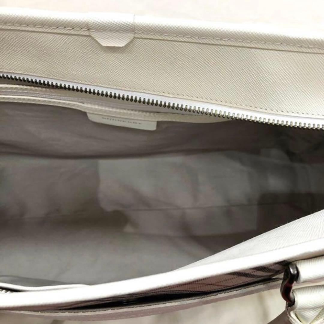 バーバリー　チェック柄　ハンドバッグ