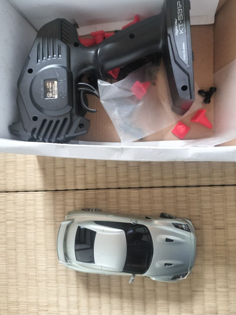 エ*ン様 ミニッツ　GTR　本体　リモコン