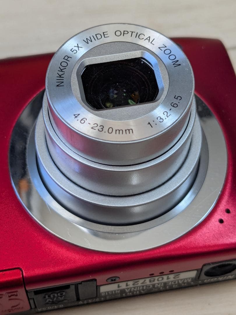 【極美品】NIKON COOLPIX A100 レッド
