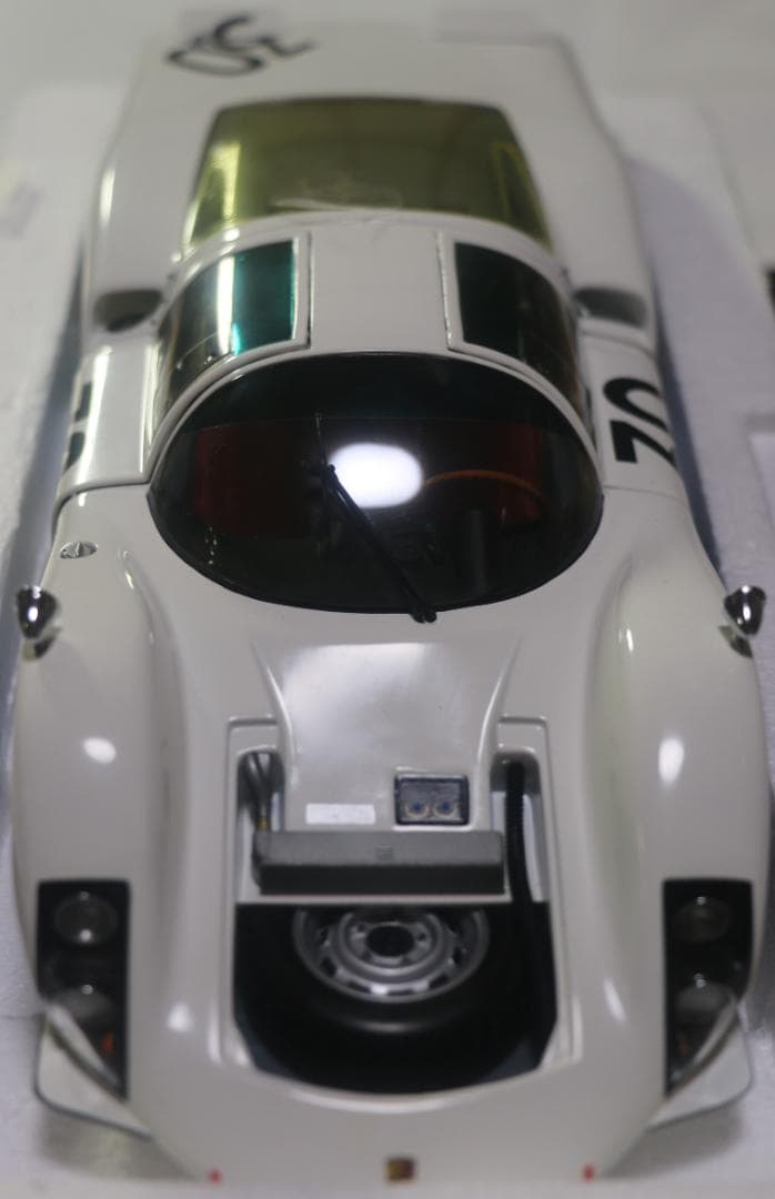 希少ミニチャンプス　ポルシェ９０６ロングボディー　１９６６ル・マン仕様　１／１８