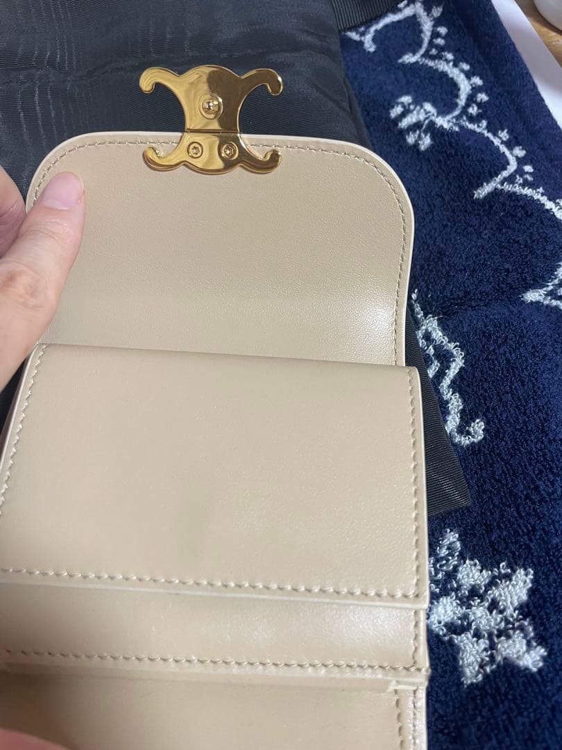 CELINE ベージュ 三つ折り財布