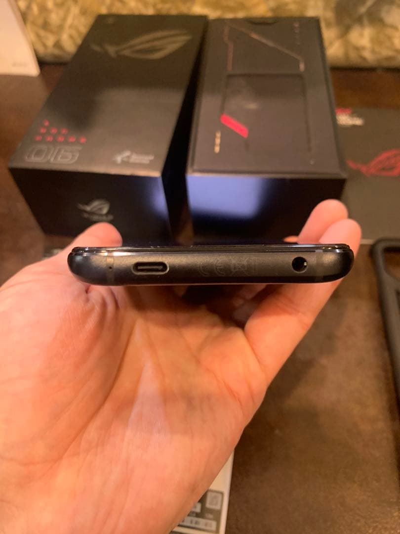 新春★お年玉価格！ASUS ROG PHONE 6★ゲーミングスマホ！早い者勝ち