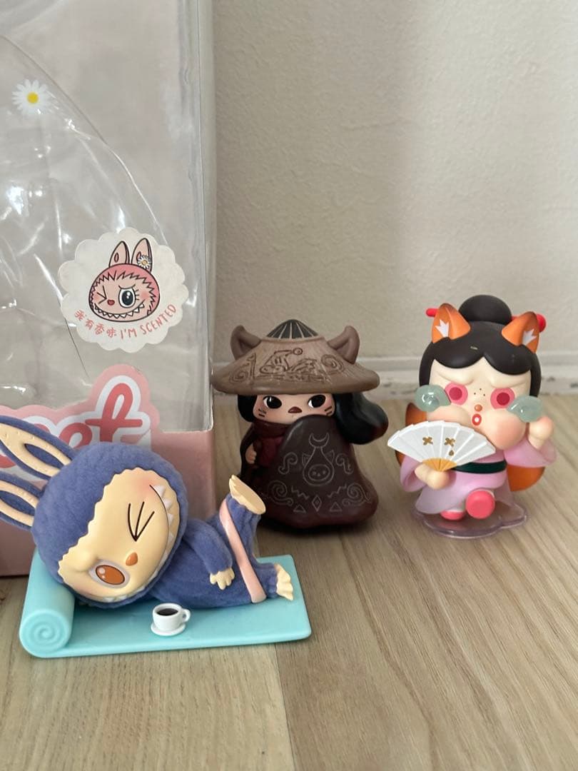 はに LABUBU MOKOKO CLOSE TO SWEET