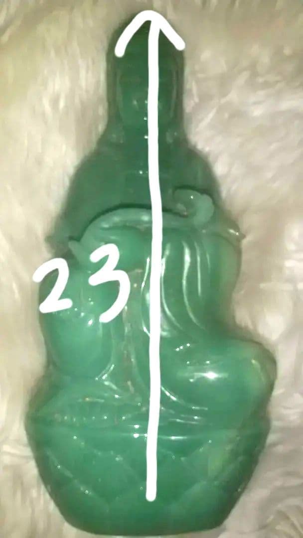 インド翡翠の仏像