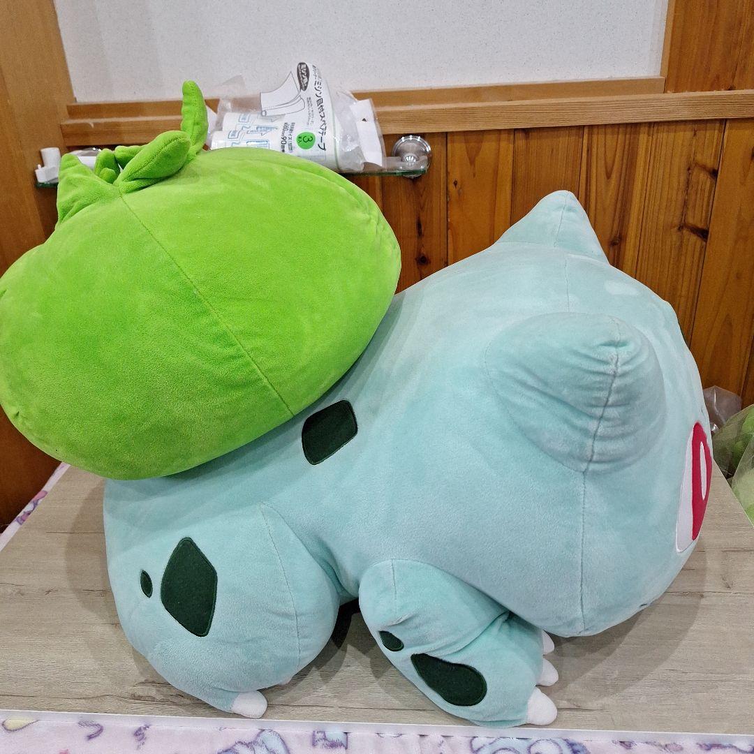 ポケモンセンター　等身大　フシギダネ　ゼニガメ　ヒトカゲ　ぬいぐるみ