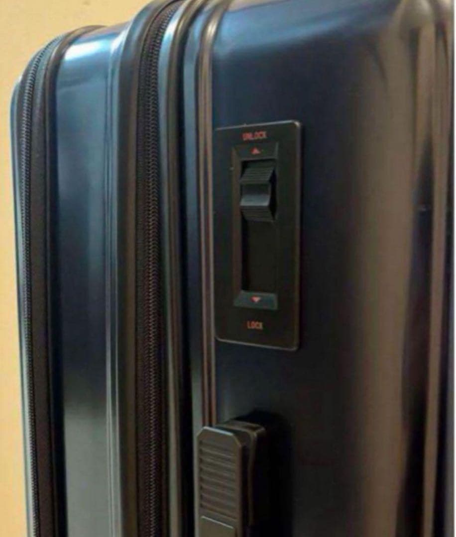 新品 超得価 限定カラー ブリーフィングキャリーケース／スーツケース60L