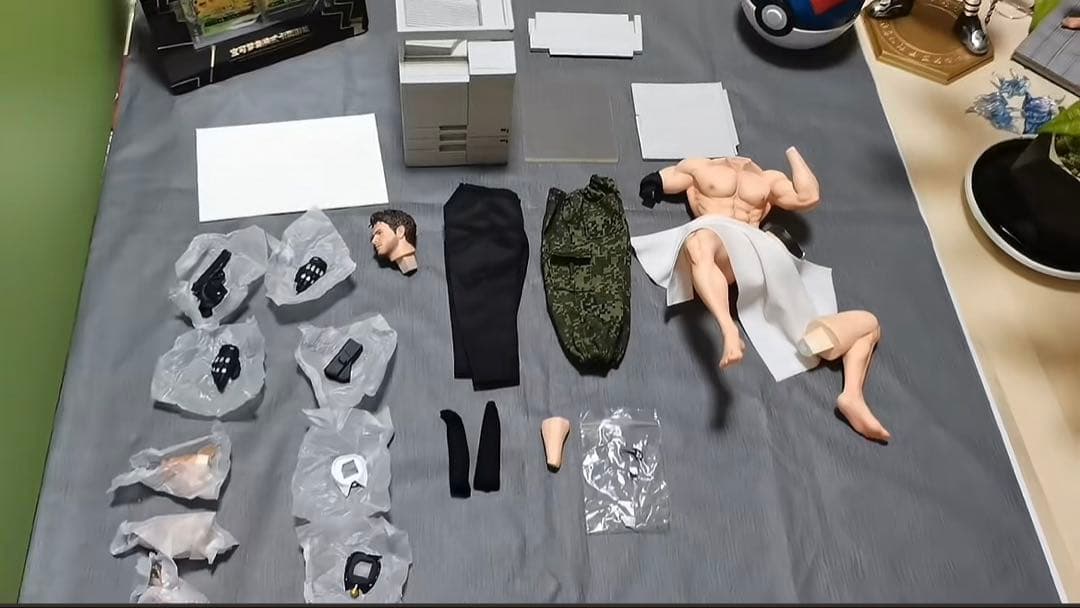 バイオハザード 紳士 クリスフィギュアガレージキットスタチュー