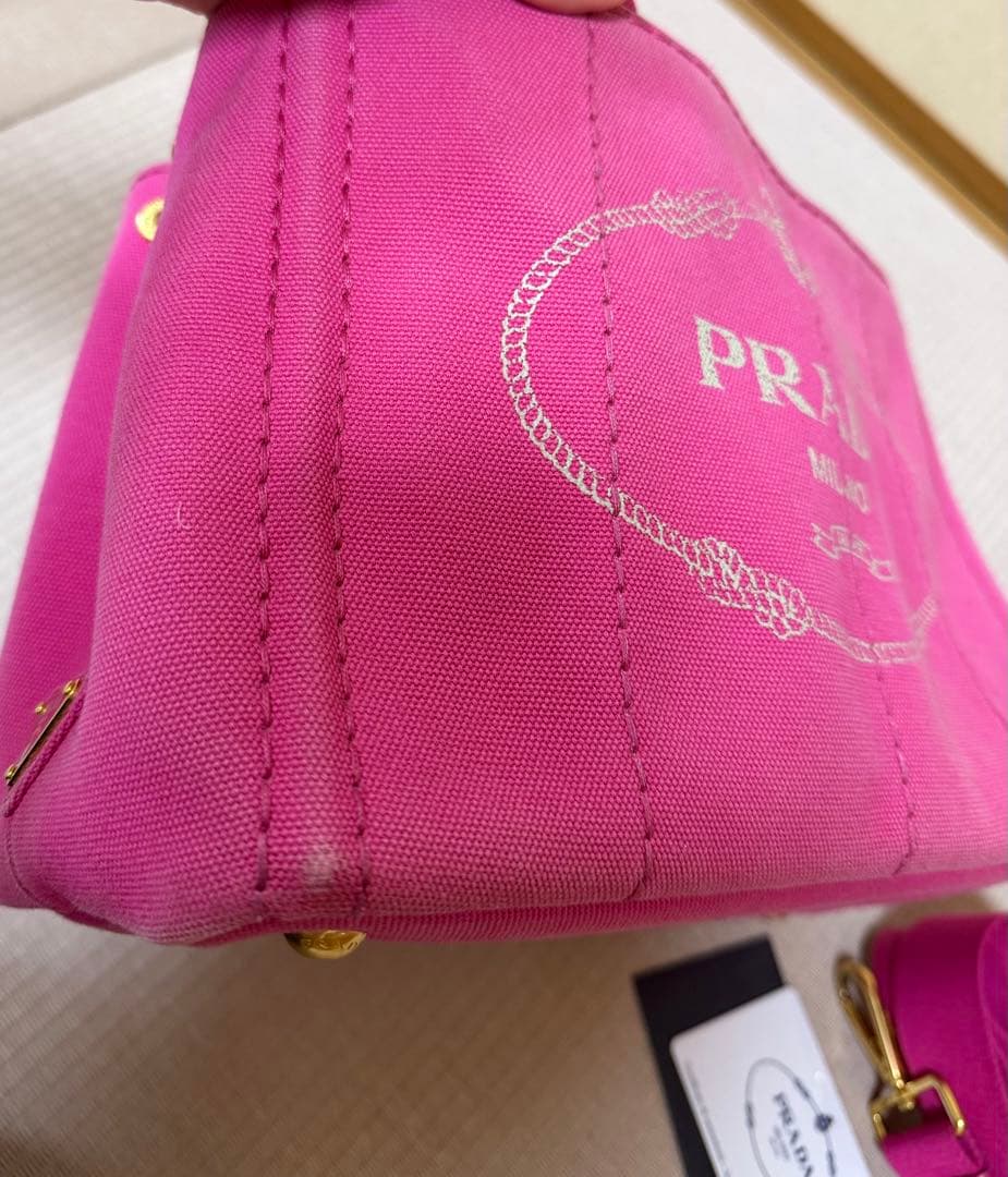 PRADA カナパ　ピンク ショルダーバッグ 肩ベルト　証明カードつけ