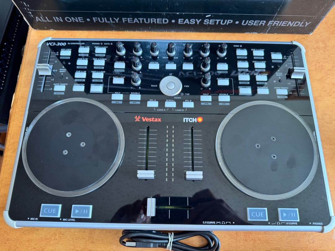 【ティファニー】Vestax VCI-300 DJコントローラー