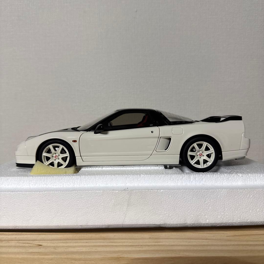 AUTOart 1/18 ホンダ NSX-R NA2