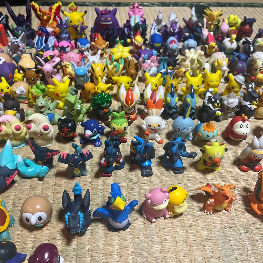 ポケモンフィギュア指人形