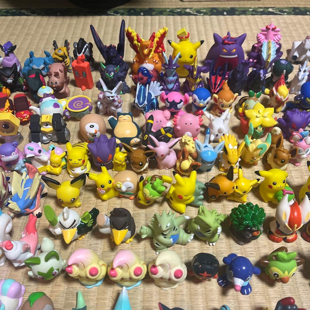 ポケモンフィギュア指人形