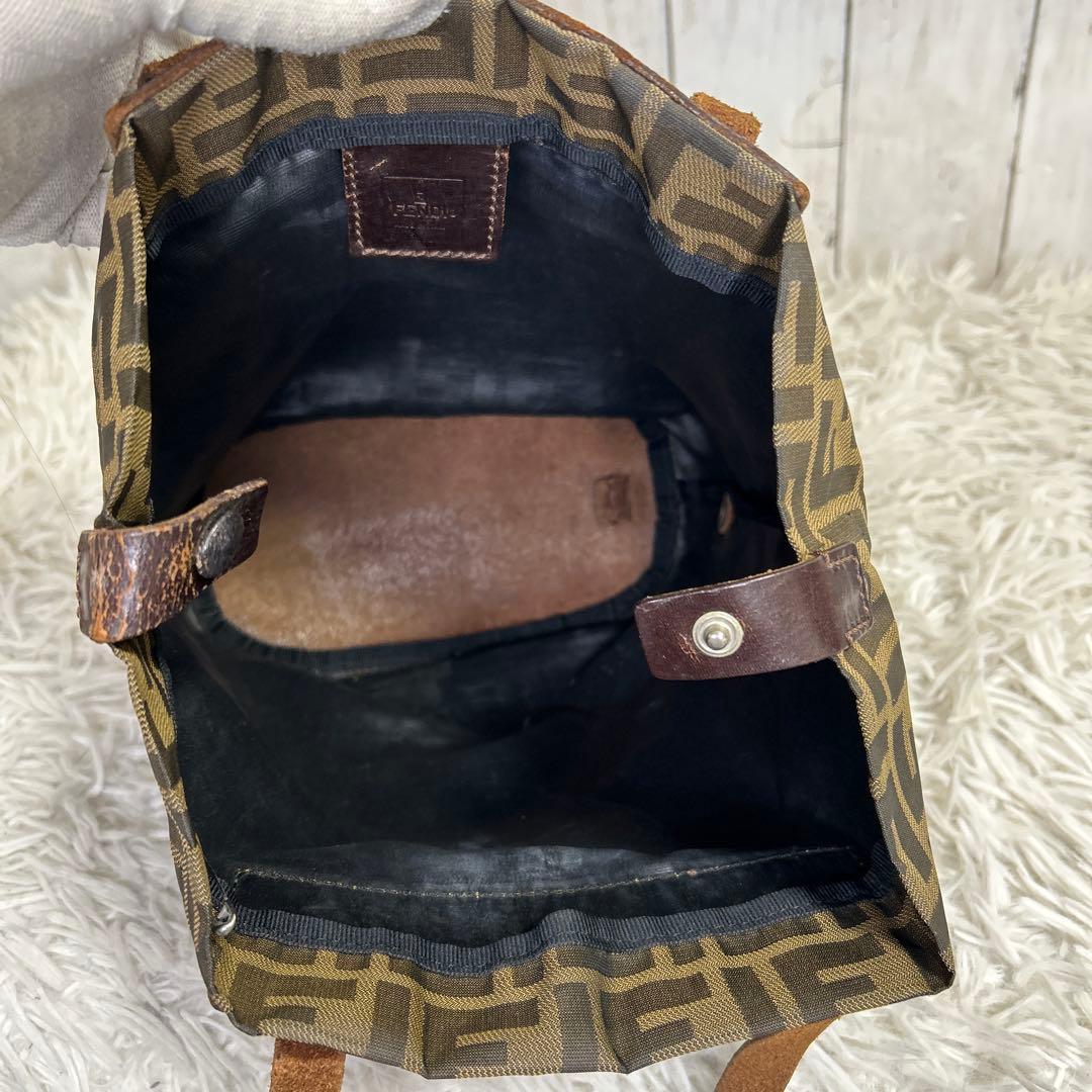 FENDI ズッカ　ロゴ　ハンドバッグ　FF ナイロン　レザー　ブラウン