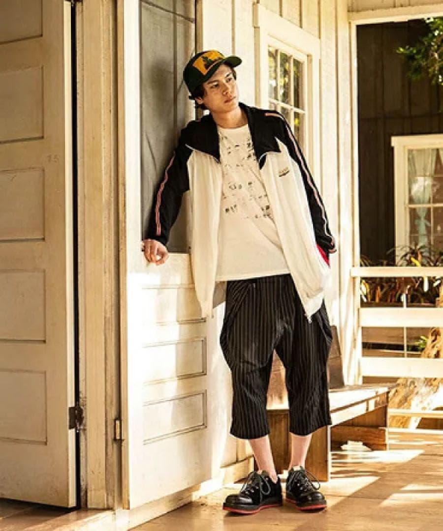 【美品】 glamb クロップドパンツ ストライプ ブラック スラックス