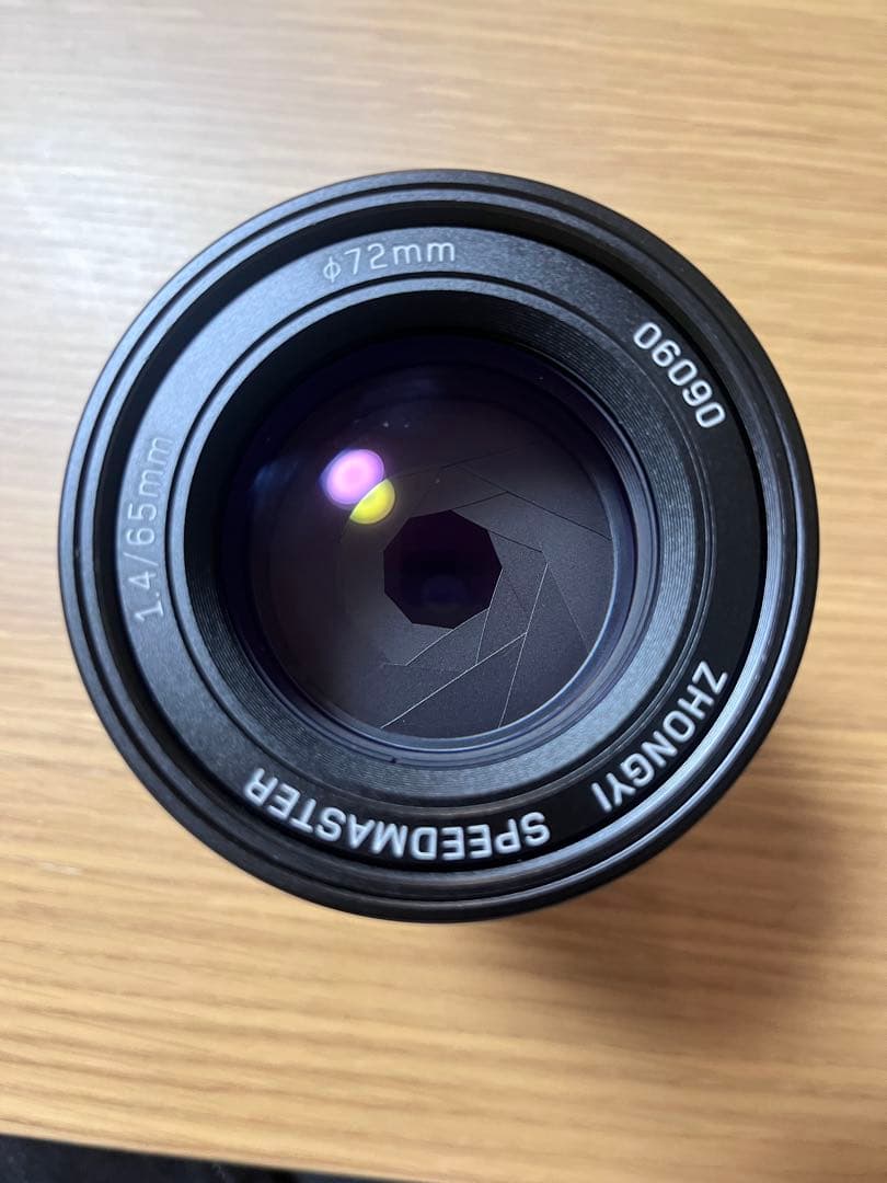 Zhongyi Speedmaster 65mm f/1.4 レンズ