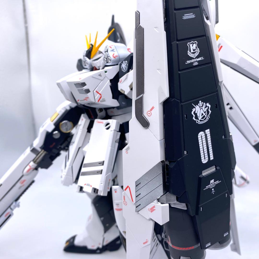 MG Ｈi-νガンダム　HWS装備型　ガンプラ　全塗装　完成品