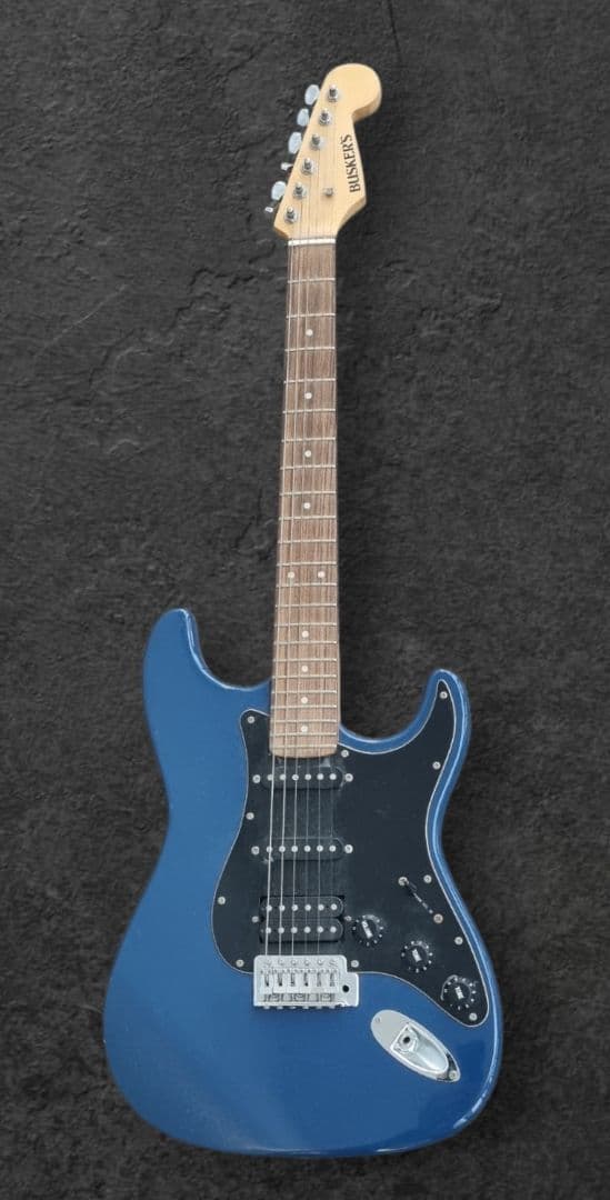 年末年始セールBUSKER‘Sバスカーズ ストラトキャスター エレキギターSSH