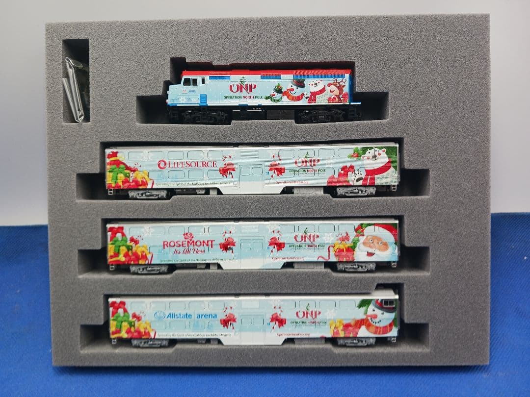 KATO USA 106-2016 106-2016A クリスマストレイン 6両