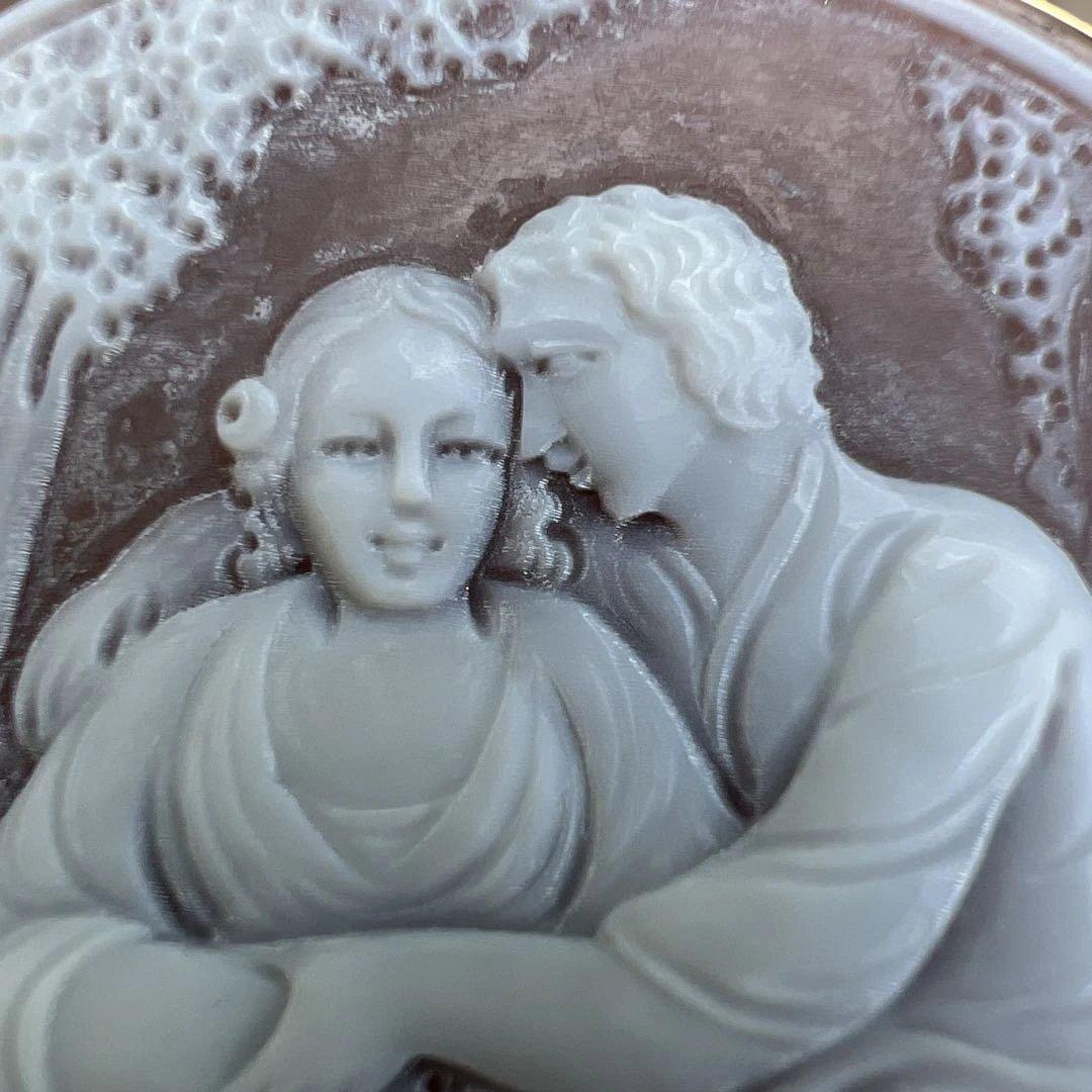 作家もの シェルカメオ　K18　ブローチ　ペンダントトップ　恋人たち