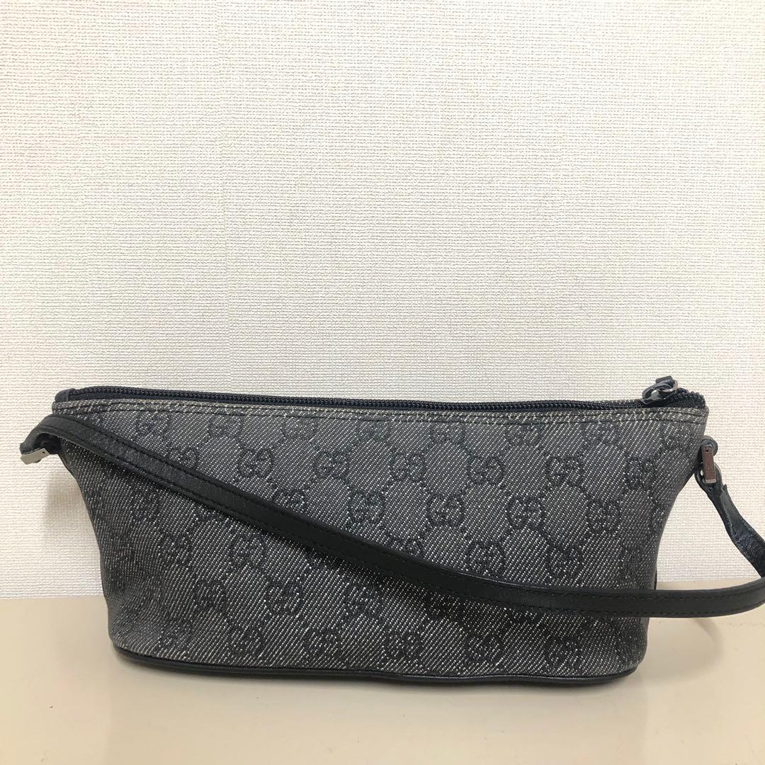 グッチ アクセサリーポーチ GGキャンバス ブラック