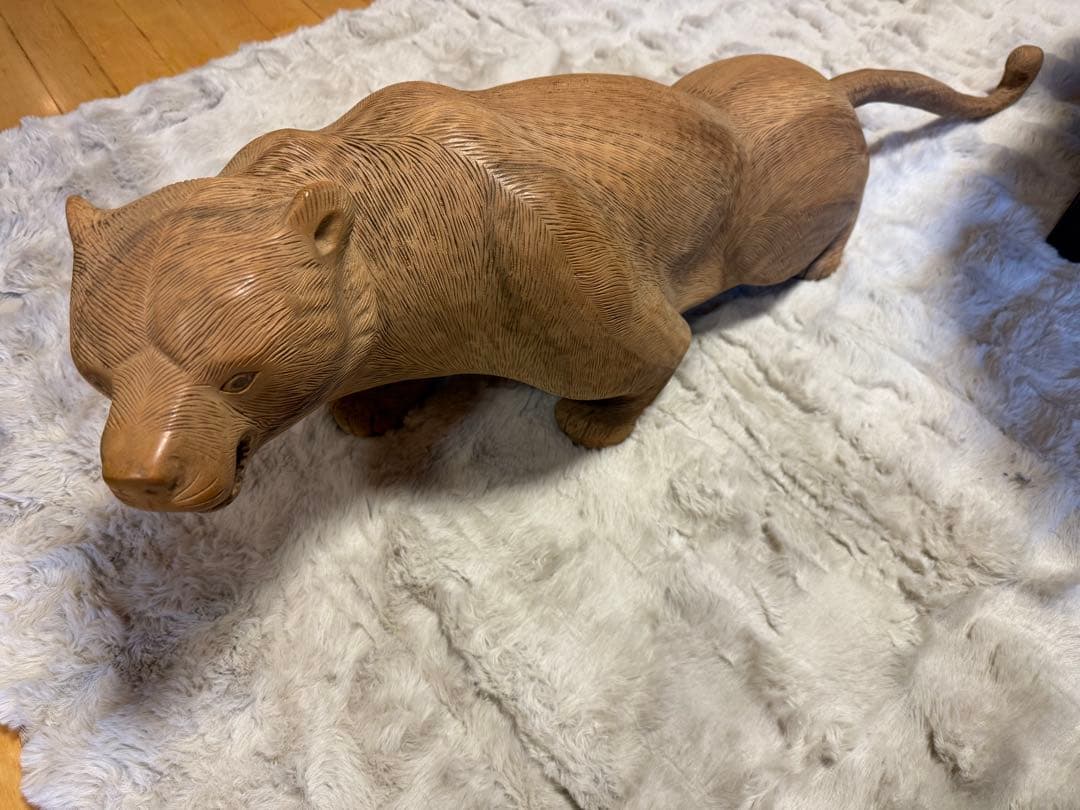 木製熊彫刻