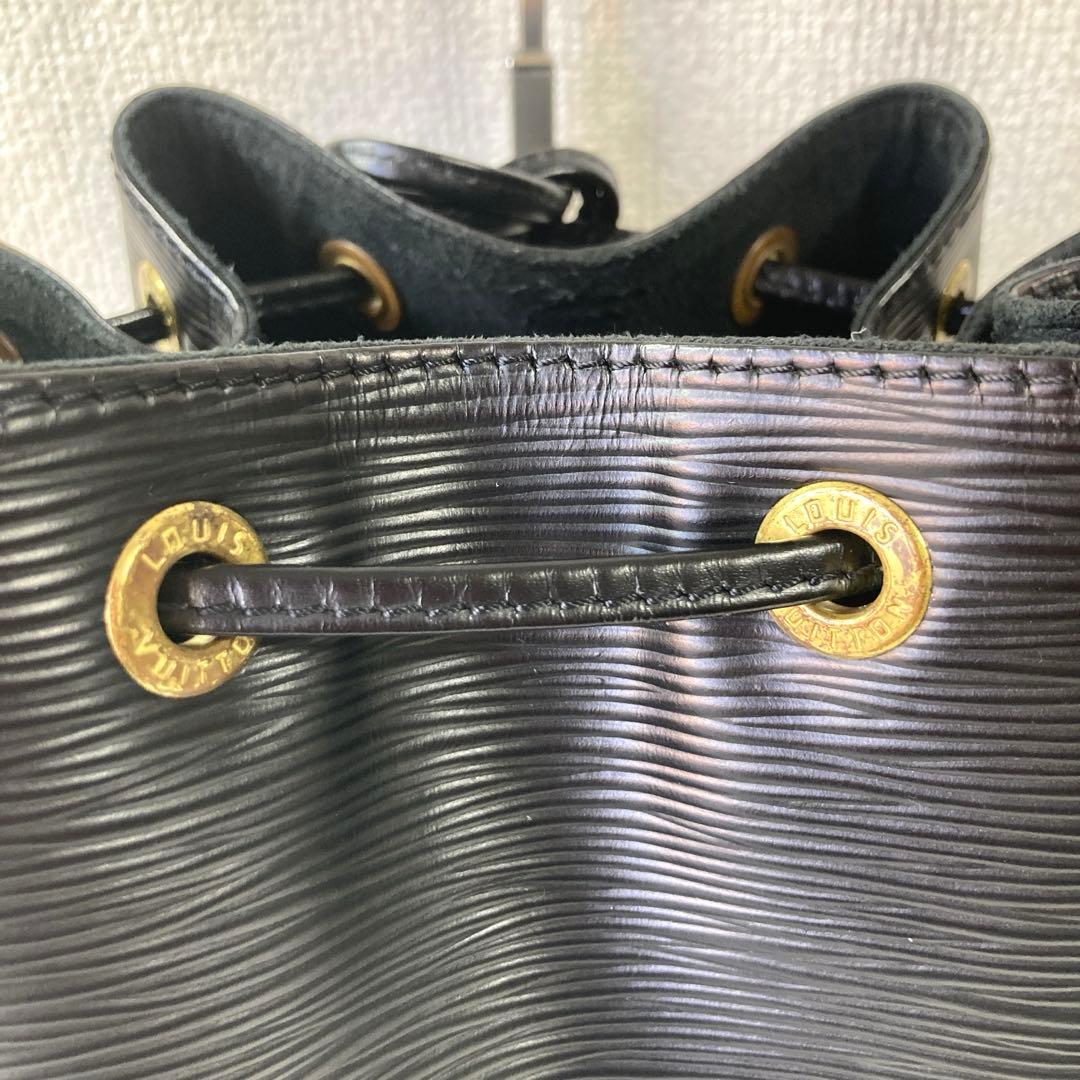 LOUIS VUITTON エピレザー プチノエ ノワール 黒 バケットバッグ