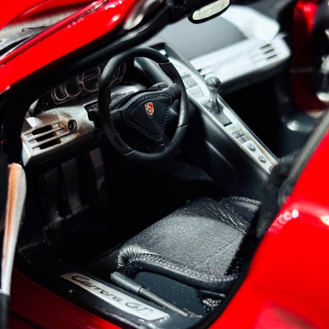 1/18 PMA ポルシェ カレラ GT 2004 カーマインレッド