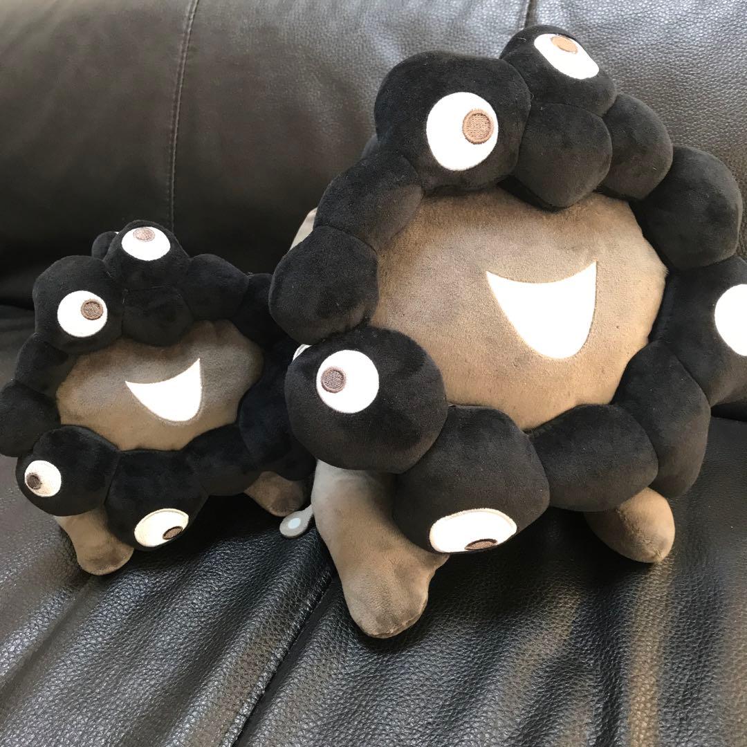 【新品】ミャクミャク　黒　L 這い型　ぬいぐるみ